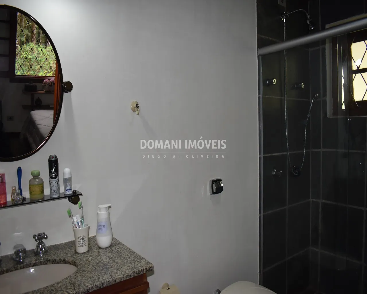 Casa à venda de 2.600 m² em Campos do Jordão, SP, Brasil