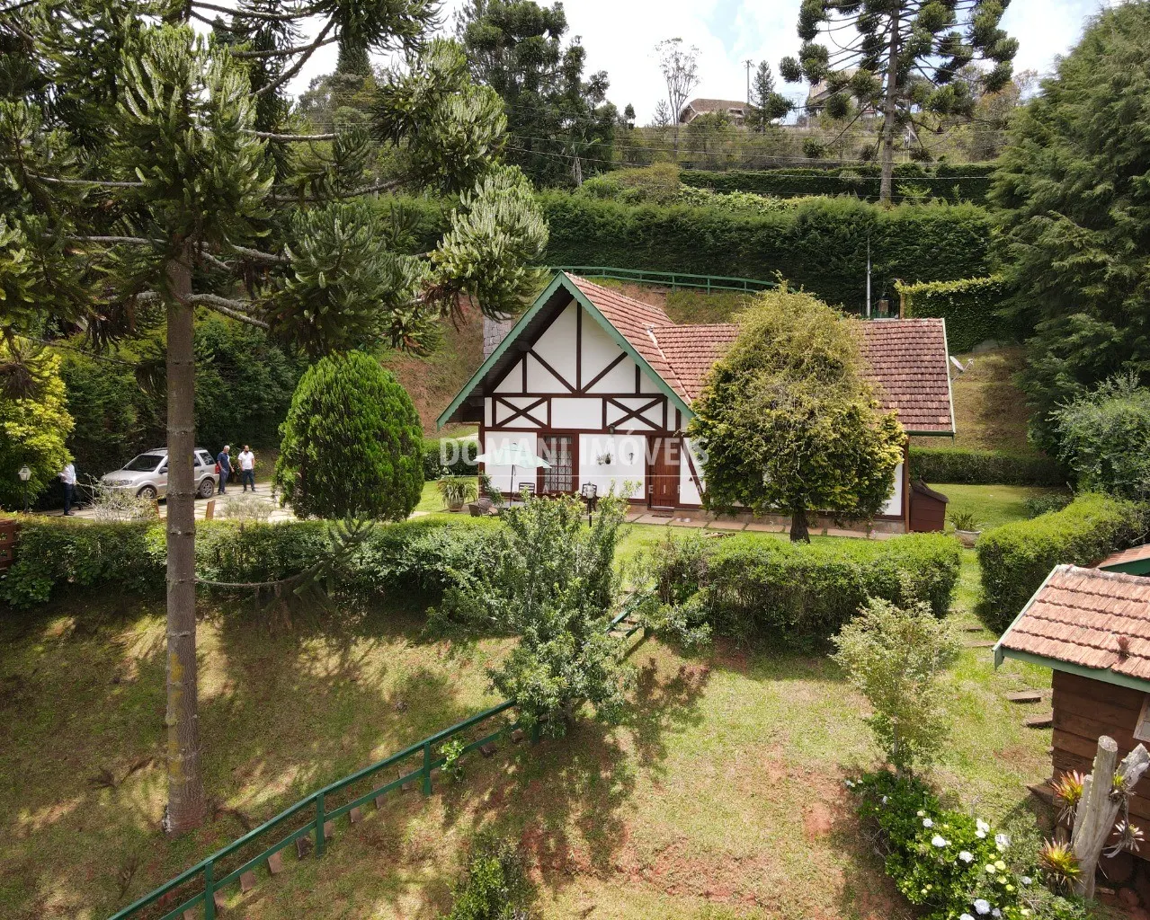 Casa à venda de 2.600 m² em Campos do Jordão, SP, Brasil