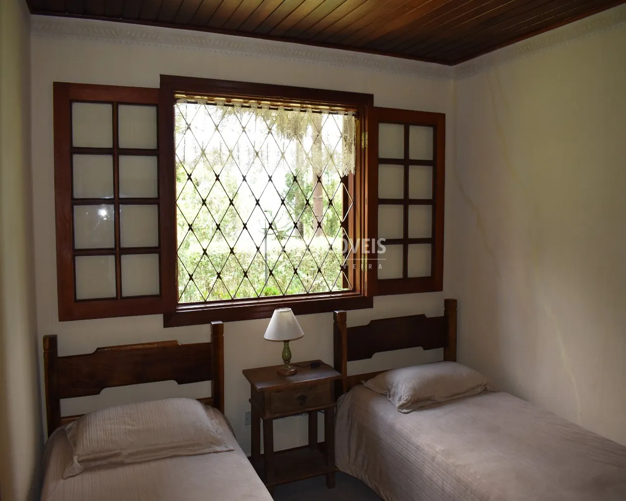 Casa à venda de 2.600 m² em Campos do Jordão, SP, Brasil