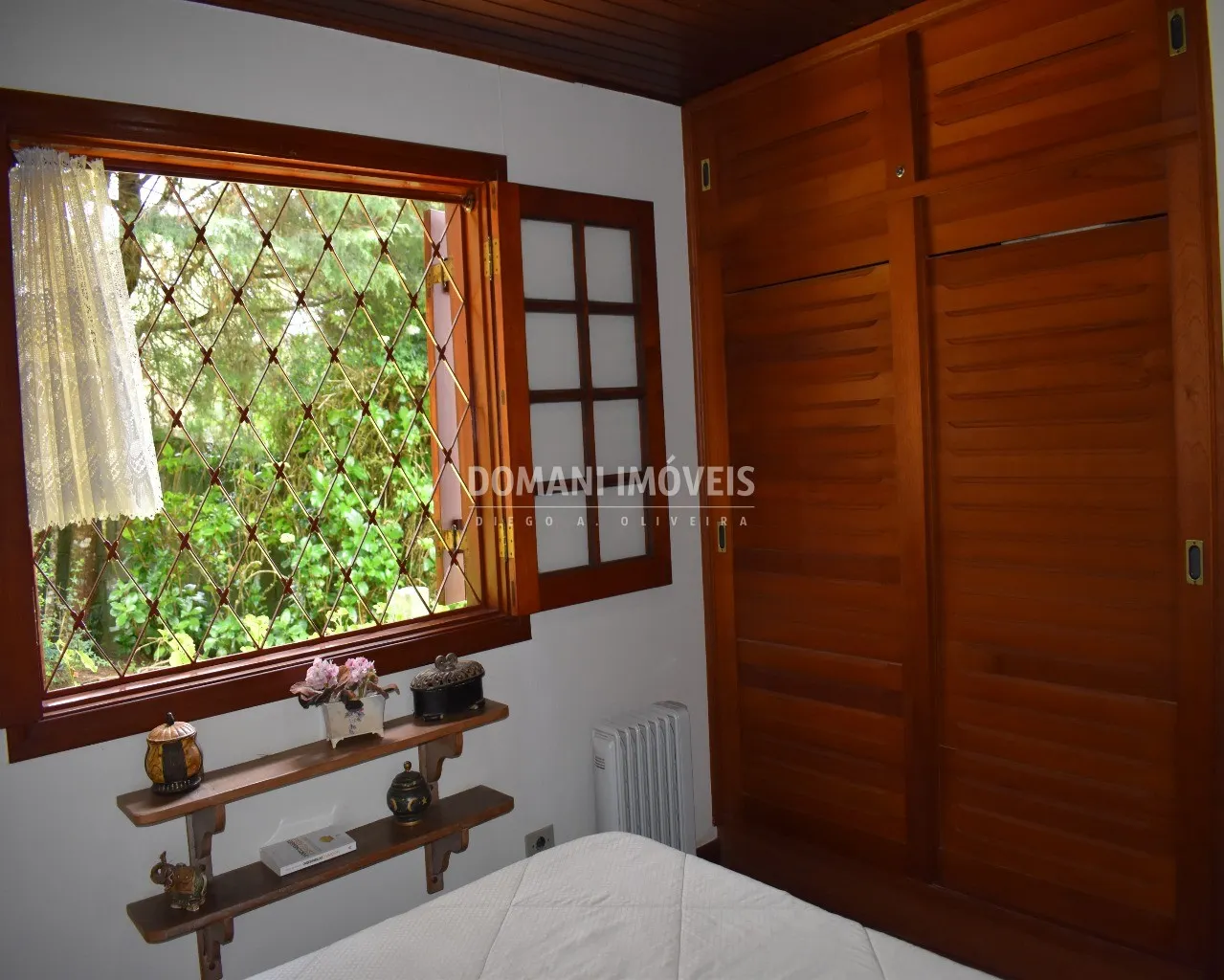 Casa à venda de 2.600 m² em Campos do Jordão, SP, Brasil