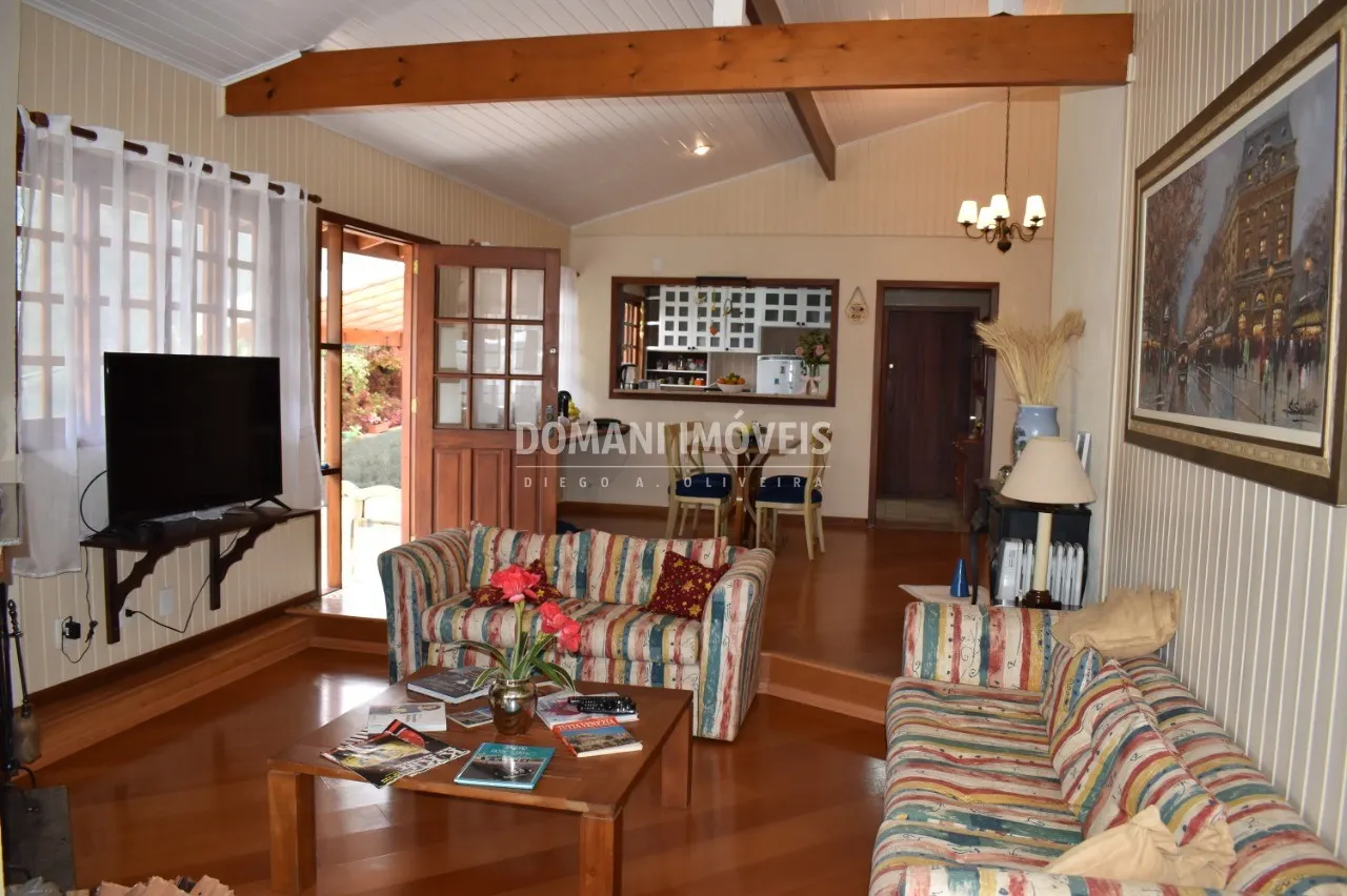 Casa à venda de 1.210 m² em Campos do Jordão, SP, Brasil