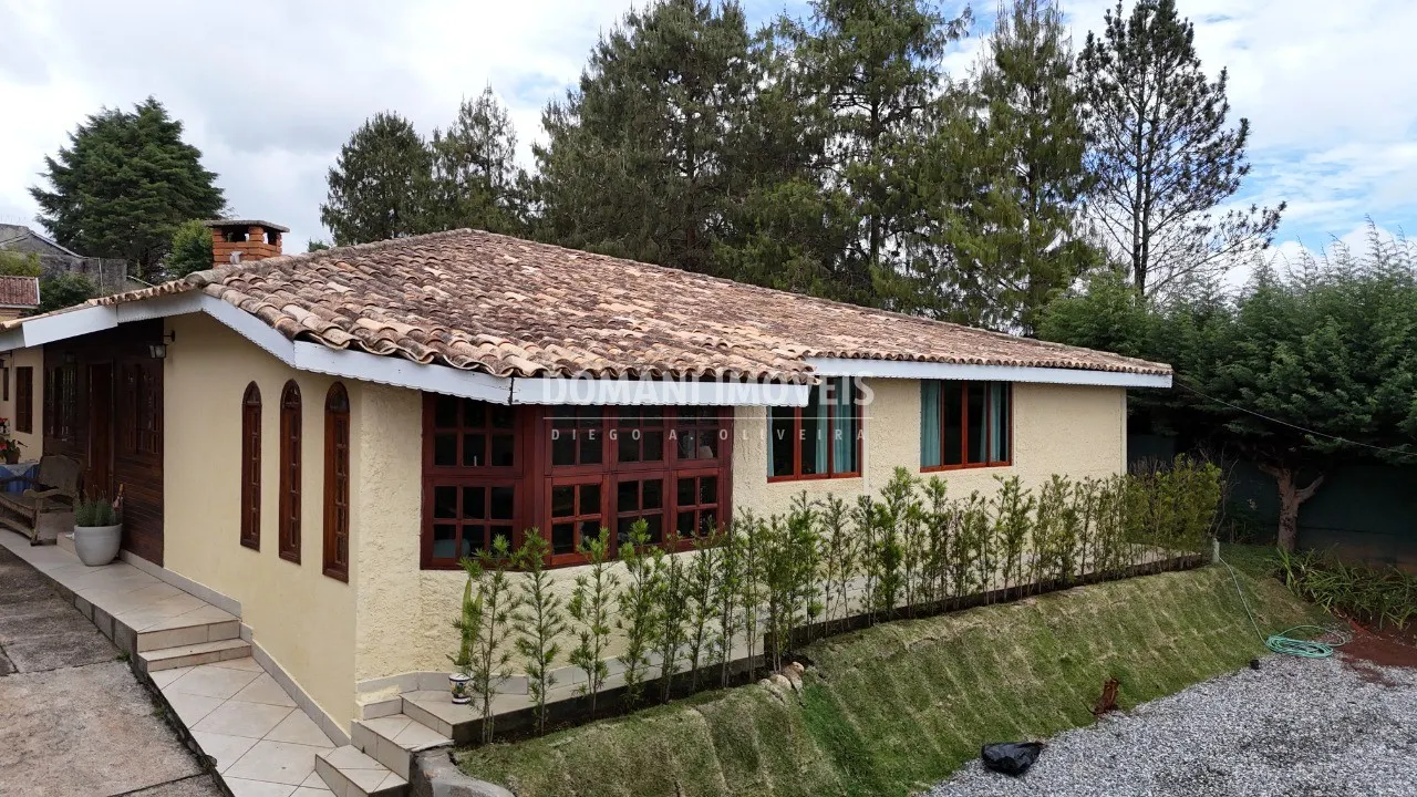 Casa à venda de 1.210 m² em Campos do Jordão, SP, Brasil