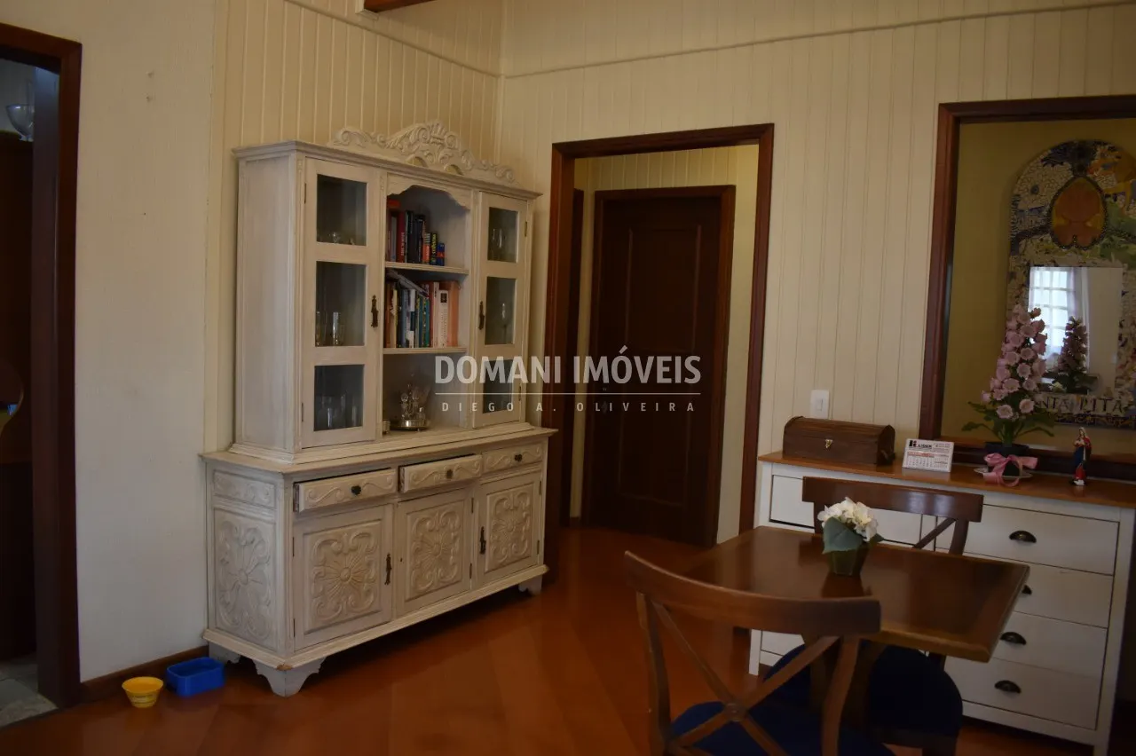 Casa à venda de 1.210 m² em Campos do Jordão, SP, Brasil
