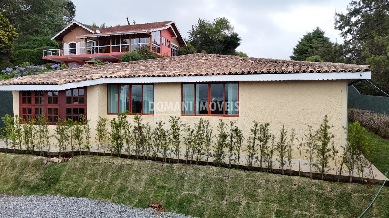 Casa à venda de 1.210 m² em Campos do Jordão, SP, Brasil