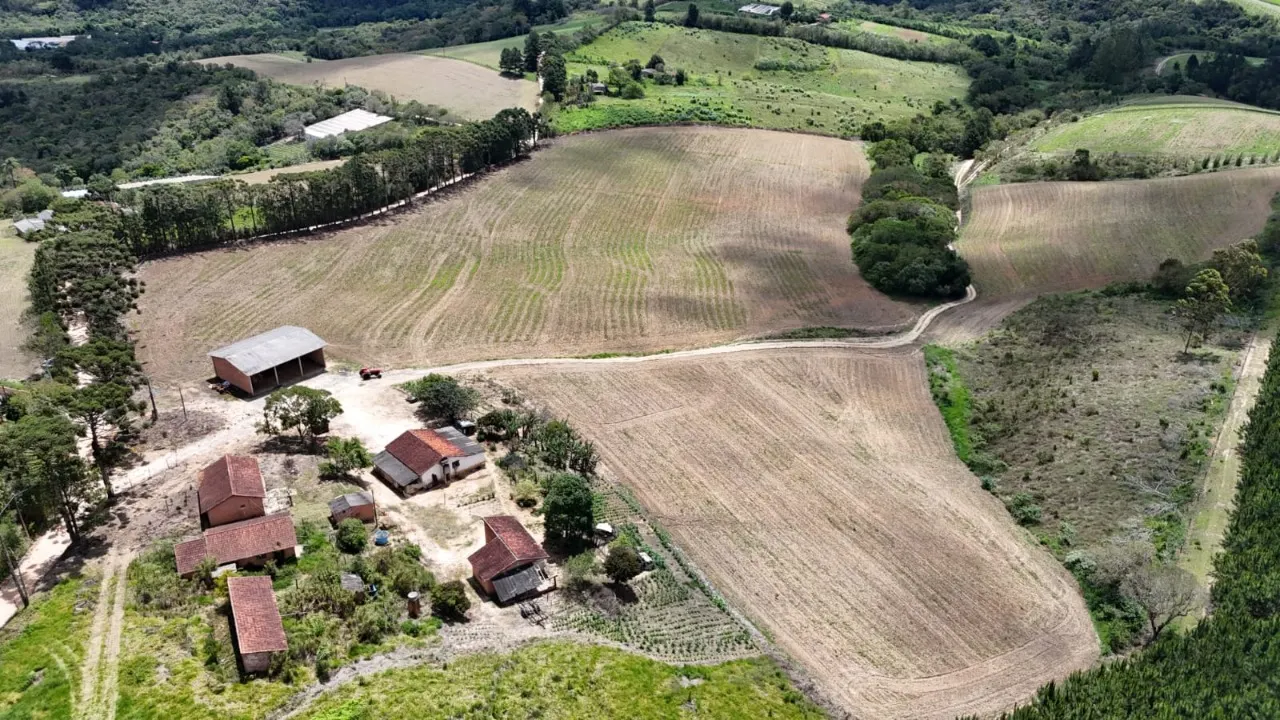 Fazenda à venda de 24 ha em São Miguel Arcanjo, SP, Brasil