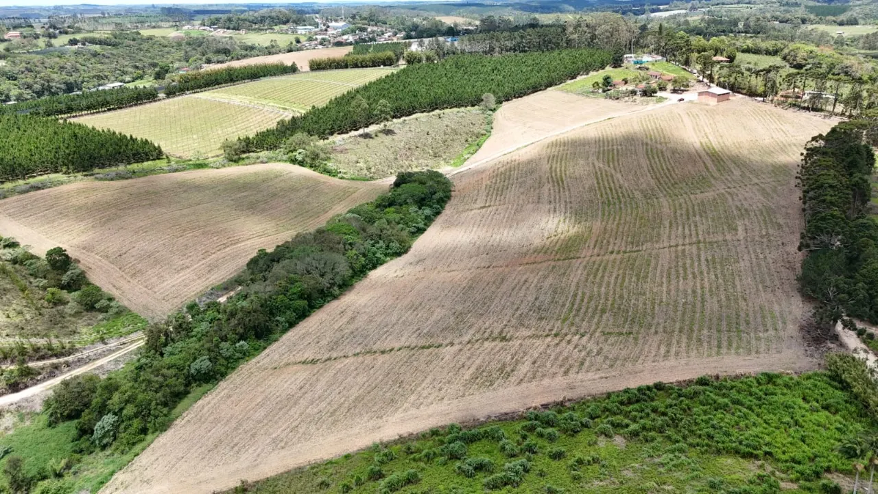 Fazenda à venda de 24 ha em São Miguel Arcanjo, SP, Brasil