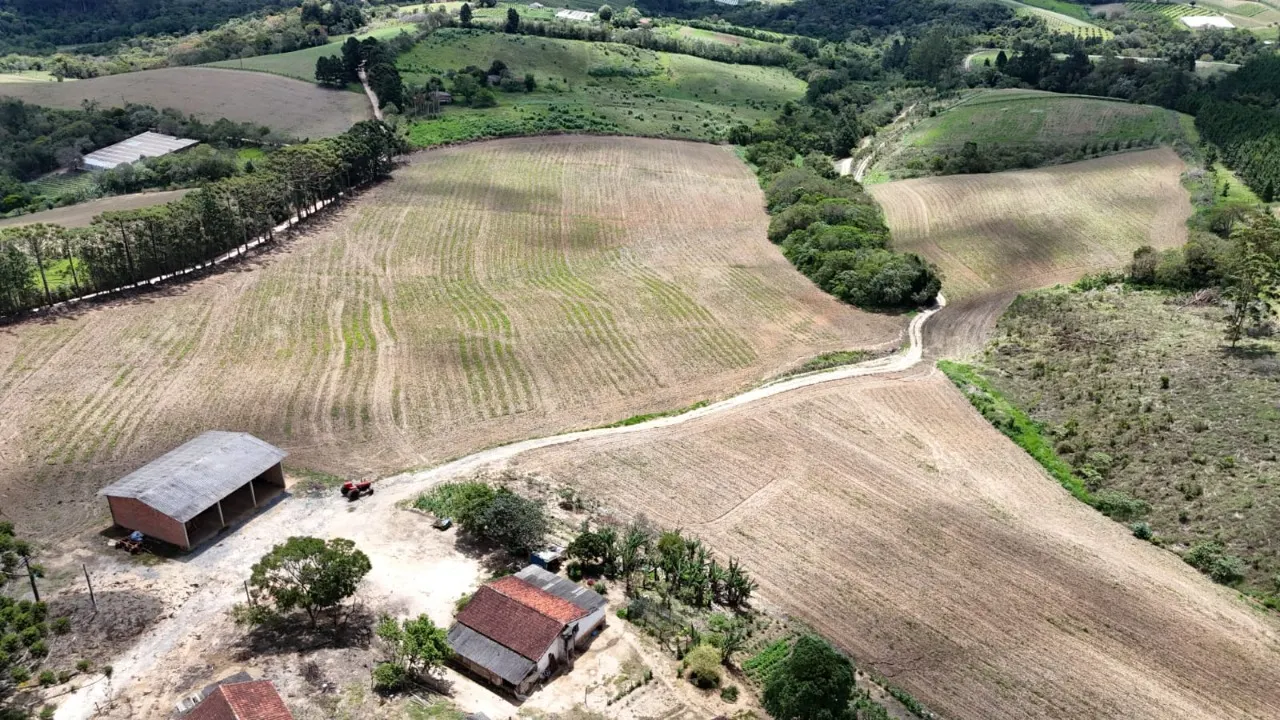 Fazenda à venda de 24 ha em São Miguel Arcanjo, SP, Brasil
