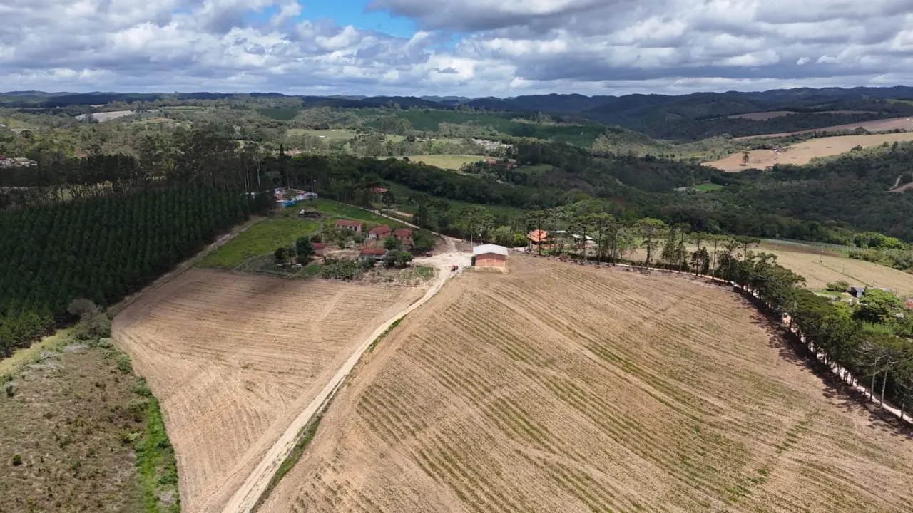 Fazenda à venda de 24 ha em São Miguel Arcanjo, SP, Brasil