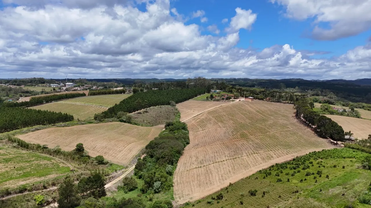 Fazenda à venda de 24 ha em São Miguel Arcanjo, SP, Brasil