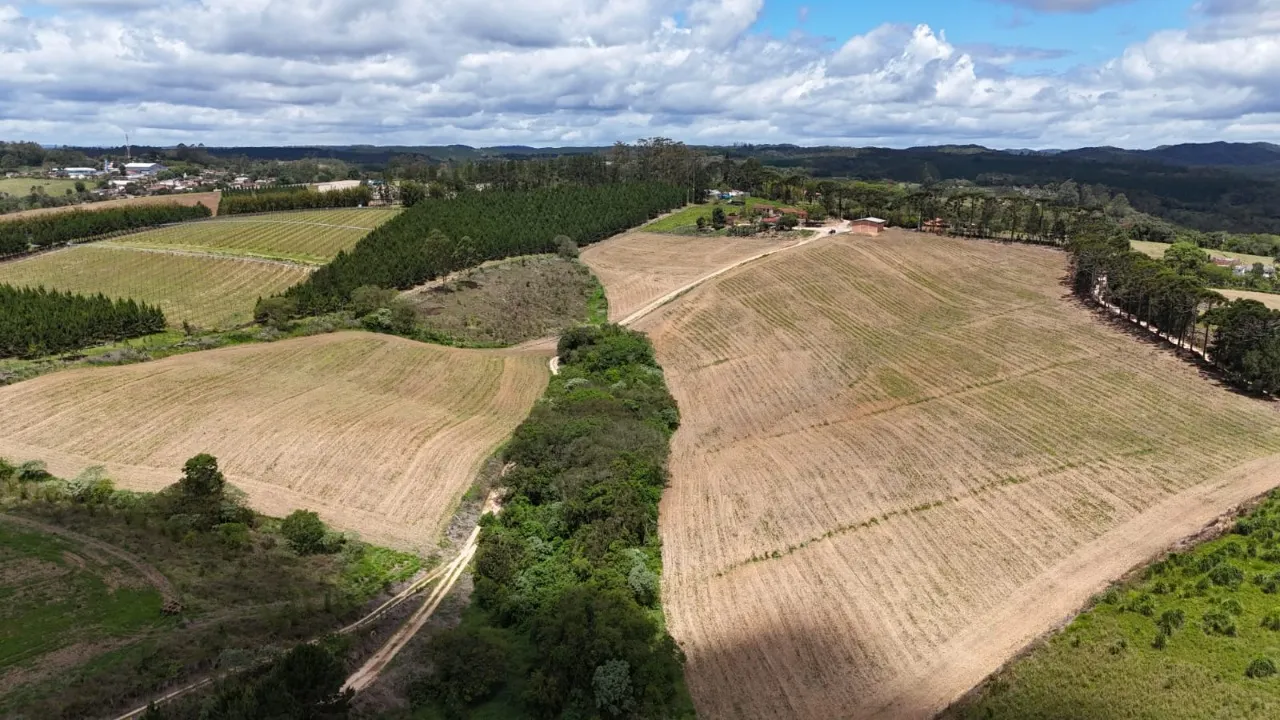 Fazenda à venda de 24 ha em São Miguel Arcanjo, SP, Brasil