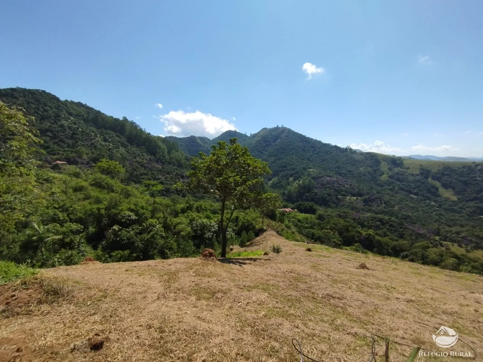 Chácara à venda de 2 ha em São José dos Campos, SP, Brasil