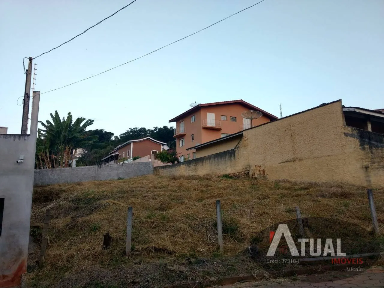 Terreno à venda de 387 m² em Piracaia, SP, Brasil