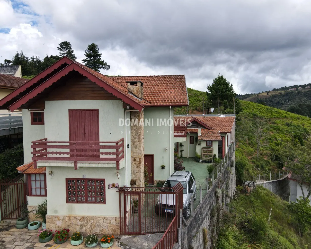 Casa à venda e para Alugar de 325 m² em Campos do Jordão, SP, Brasil