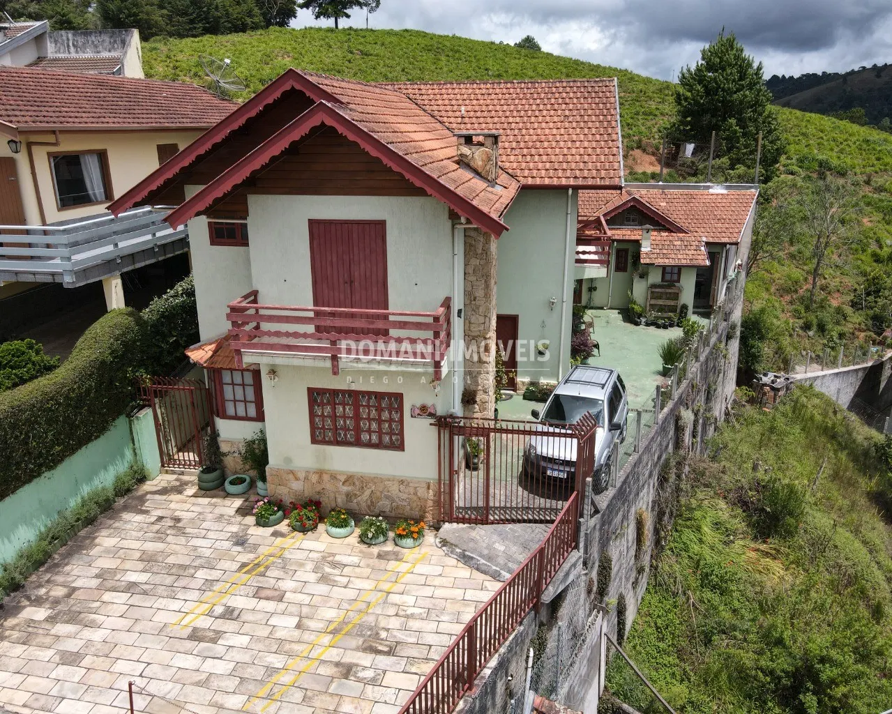 Casa à venda e para Alugar de 325 m² em Campos do Jordão, SP, Brasil