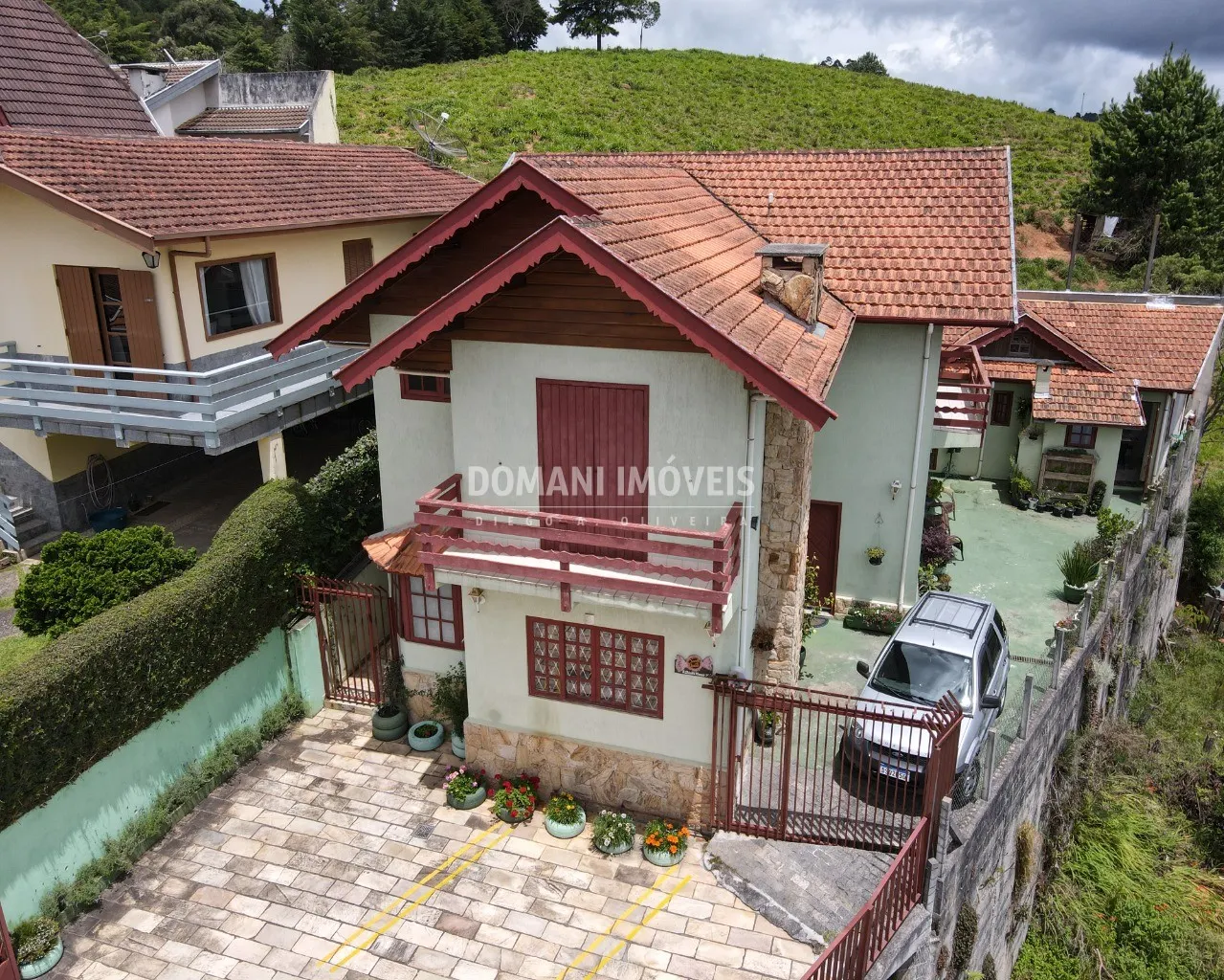 Casa à venda e para Alugar de 325 m² em Campos do Jordão, SP, Brasil