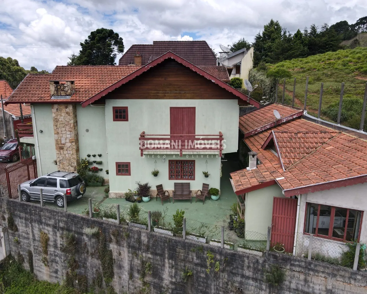 Casa à venda e para Alugar de 325 m² em Campos do Jordão, SP, Brasil