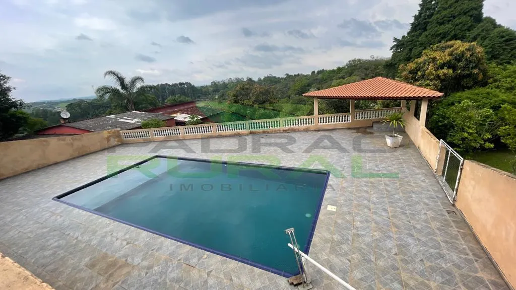 Country home for sale of 2,400 m² in São Roque, SP, Brazil