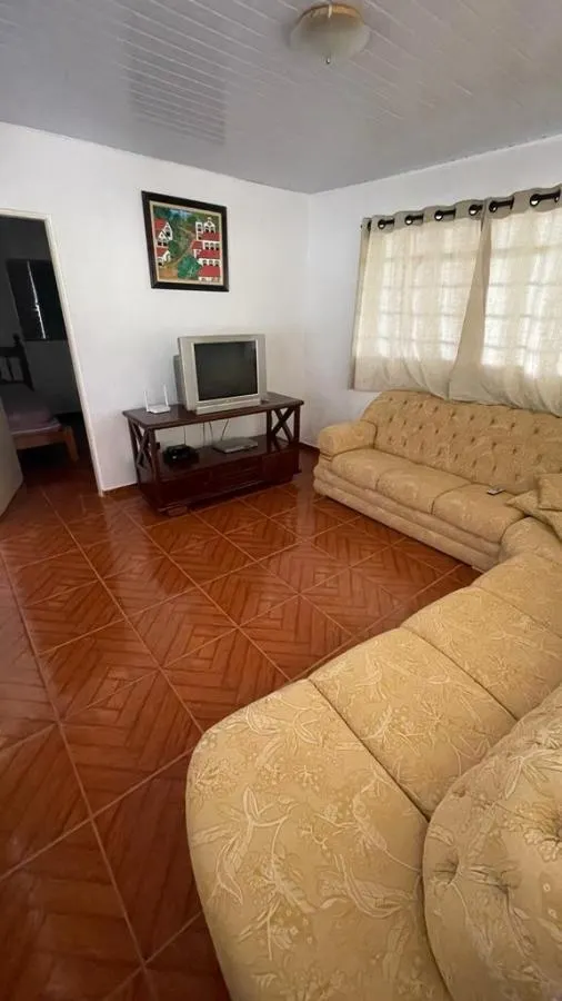 Country home for sale of 2,400 m² in São Roque, SP, Brazil