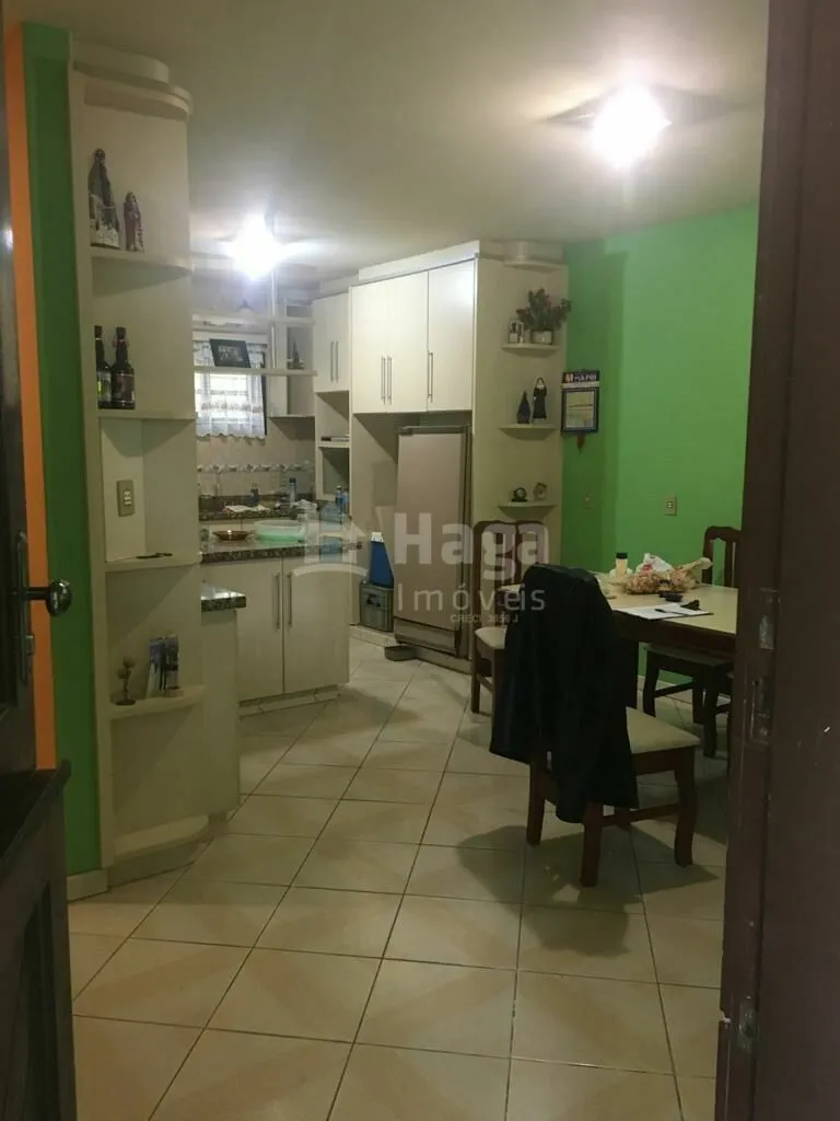 Casa à venda de 6 ha em Nova Trento, SC, Brasil