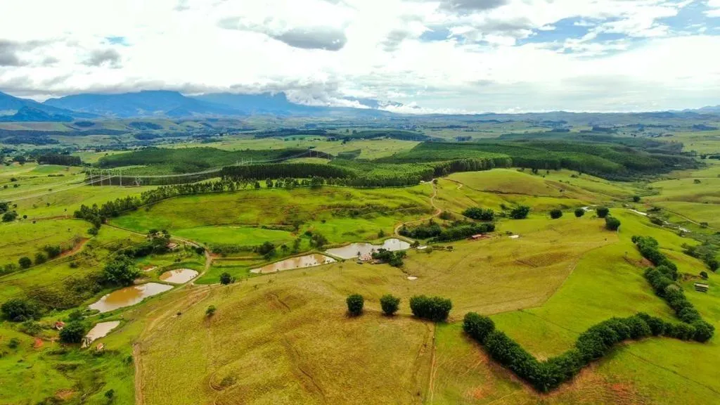 Sítio à venda de 40 ha em Cachoeira Paulista, SP, Brasil