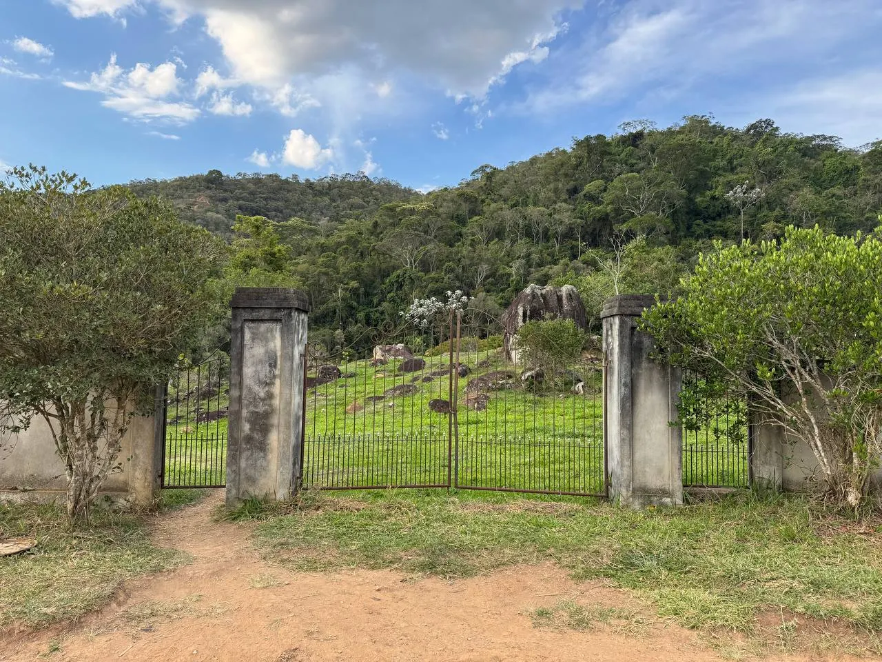 Terreno à venda e para Arrendar de 2 ha em Itamonte, MG, Brasil