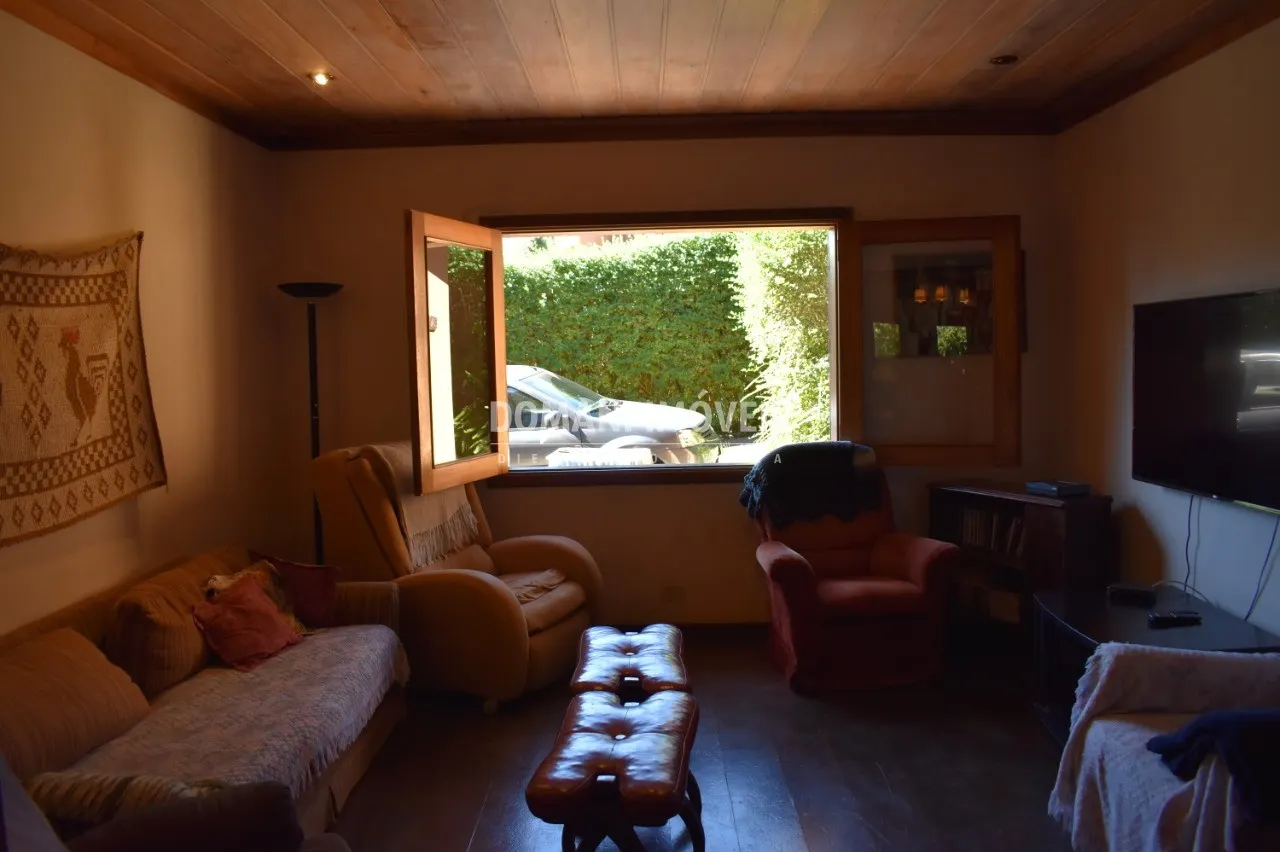 Casa à venda e para Alugar de 1.010 m² em Campos do Jordão, SP, Brasil