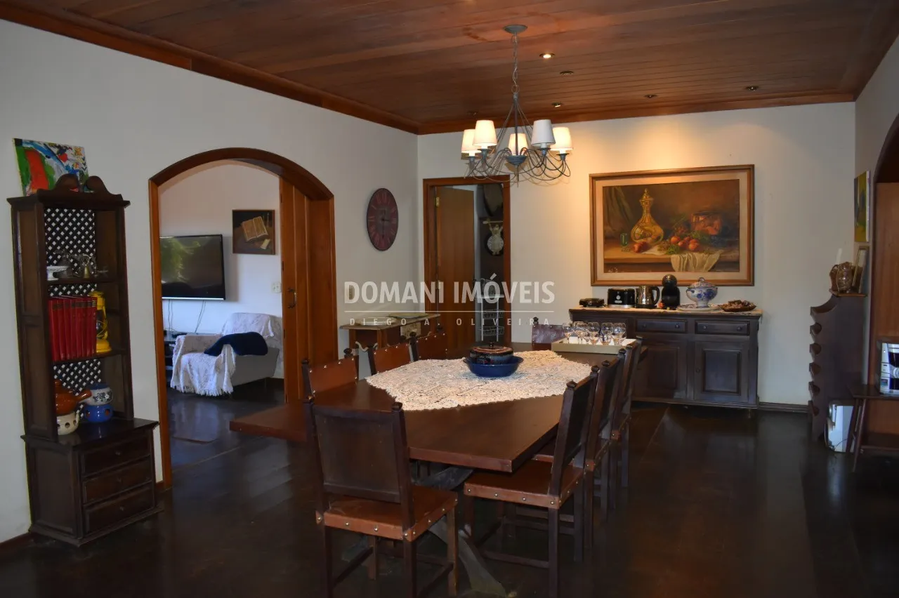 Casa à venda e para Alugar de 1.010 m² em Campos do Jordão, SP, Brasil