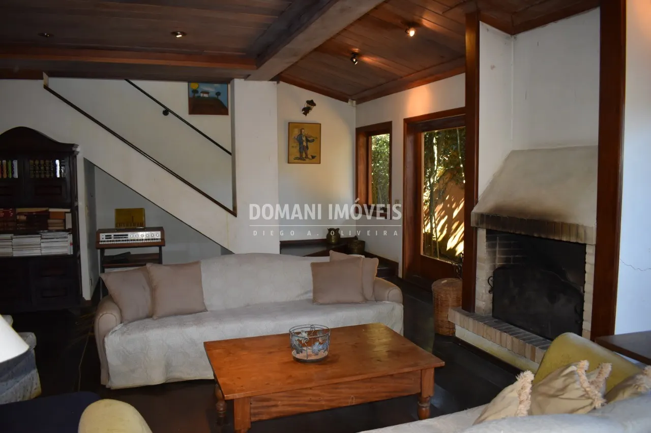 Casa à venda e para Alugar de 1.010 m² em Campos do Jordão, SP, Brasil