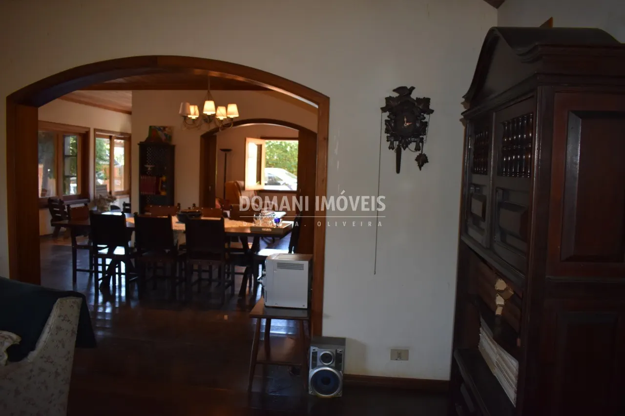 Casa à venda e para Alugar de 1.010 m² em Campos do Jordão, SP, Brasil