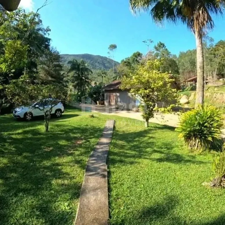Fazenda à venda de 3 ha em Nova Trento, SC, Brasil