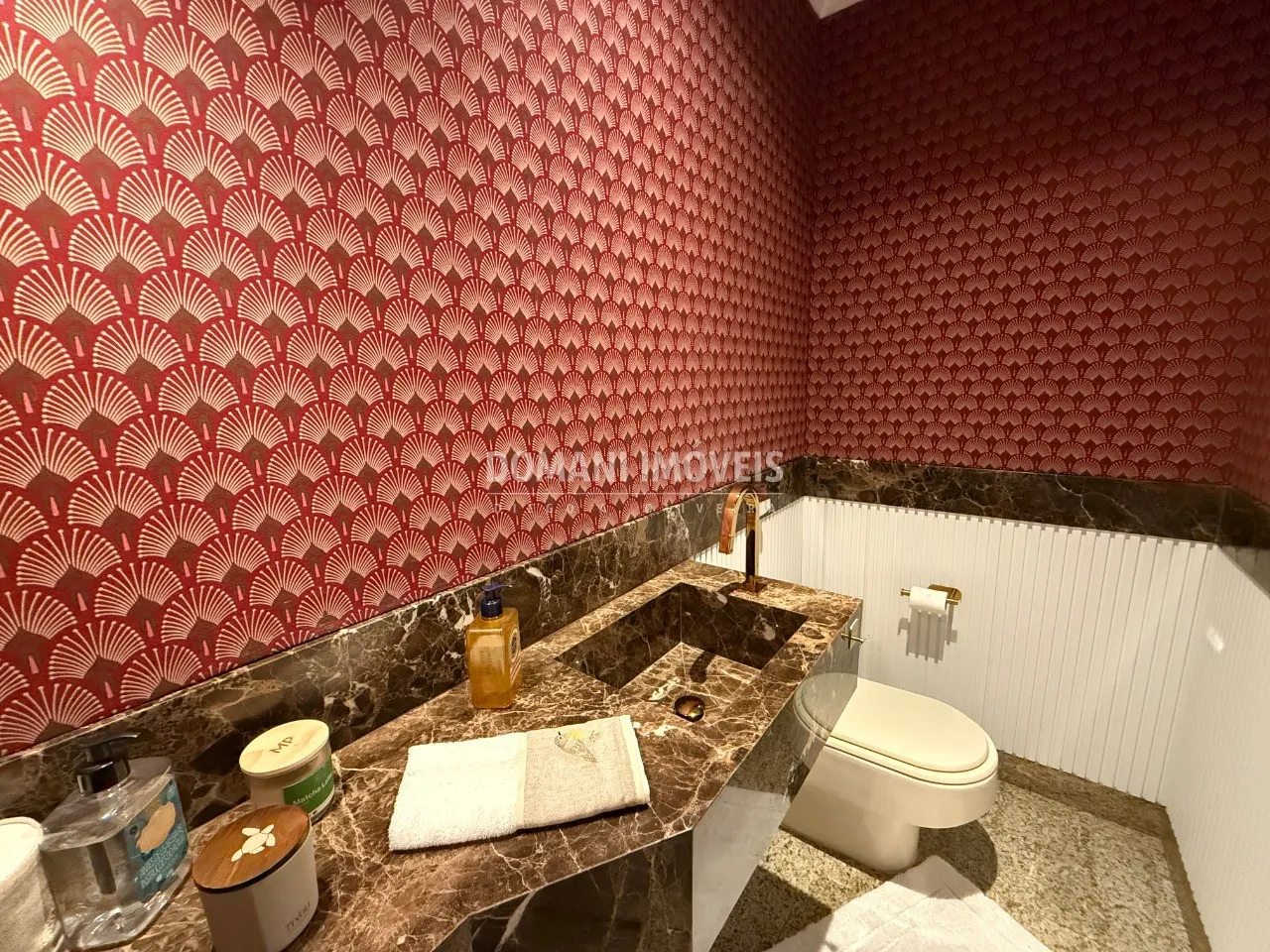 Casa à venda de 1.060 m² em Campos do Jordão, SP, Brasil