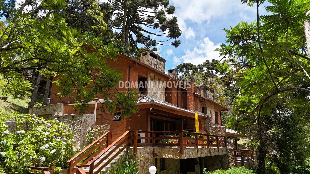 Casa à venda de 1.060 m² em Campos do Jordão, SP, Brasil