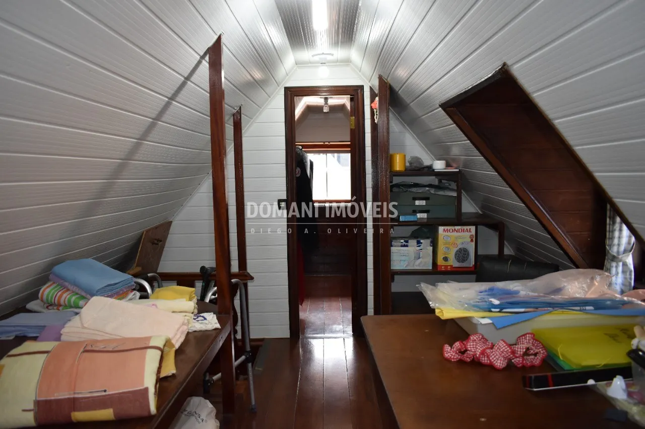 Casa à venda de 272 m² em Campos do Jordão, SP, Brasil