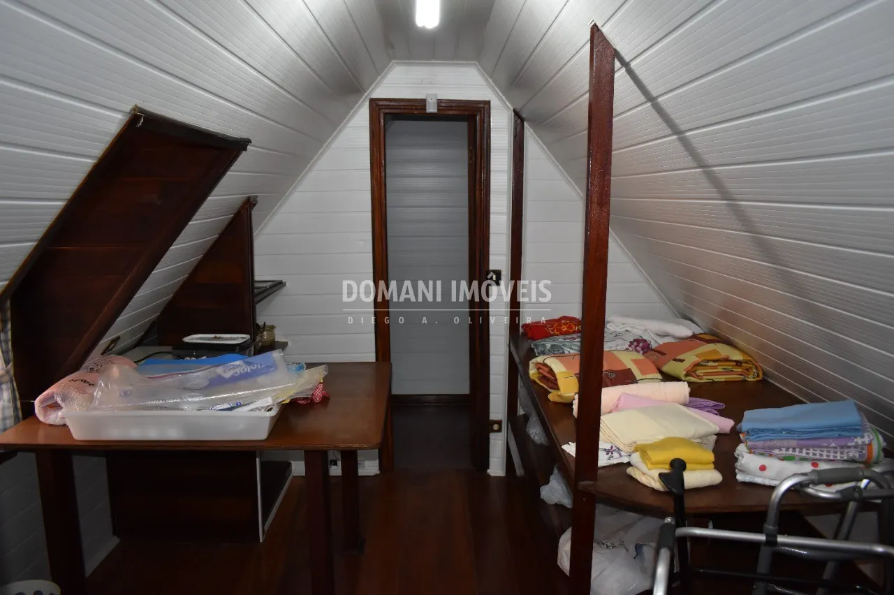 Casa à venda de 272 m² em Campos do Jordão, SP, Brasil