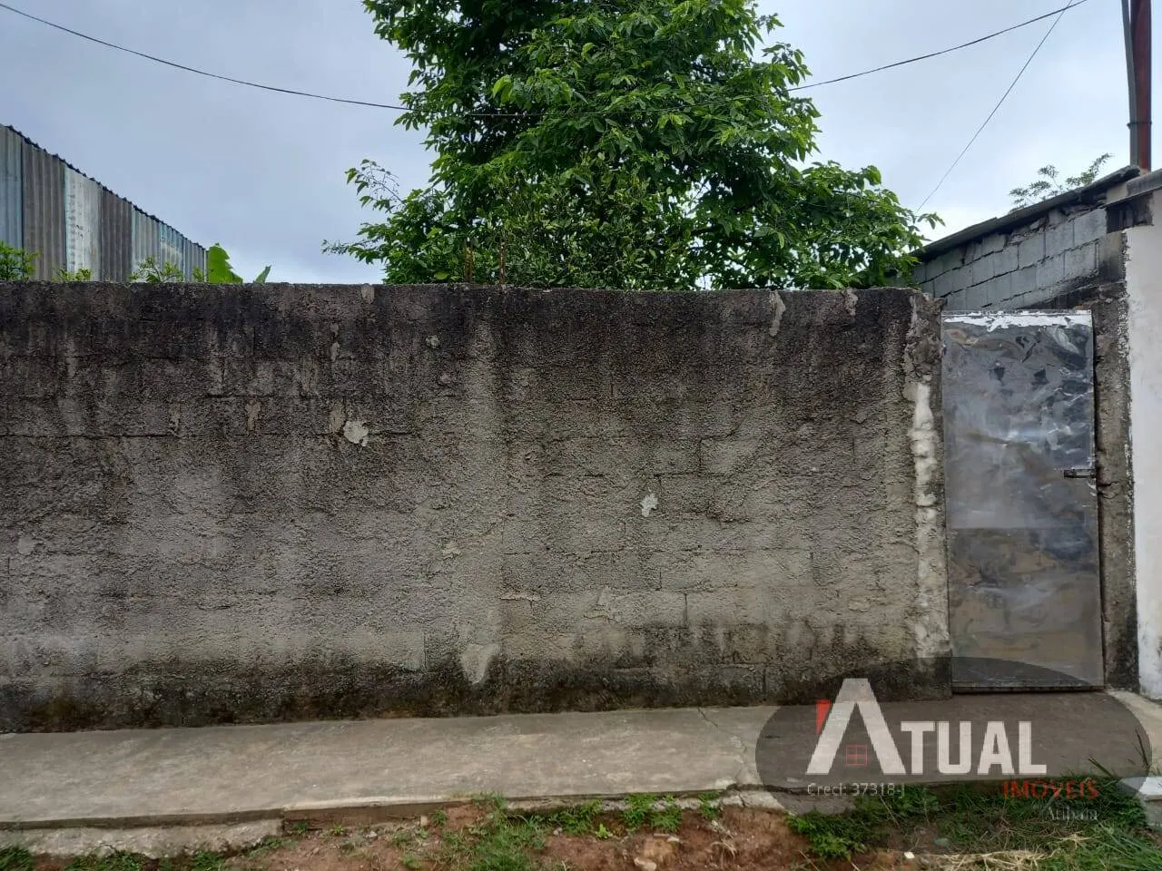 Terreno à venda de 350 m² em Itaquaquecetuba, SP, Brasil