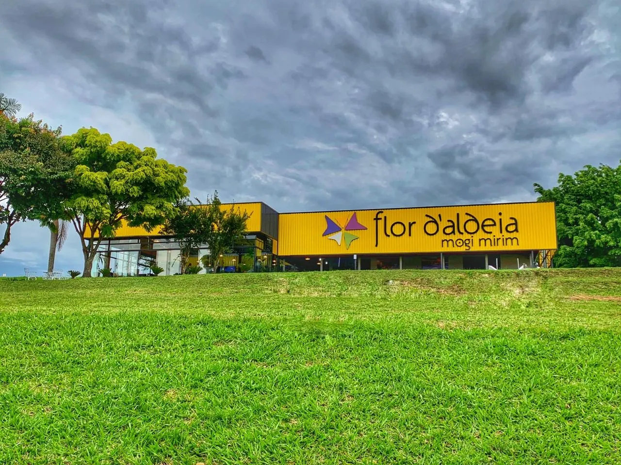 Terreno à venda de 300 m² em Mogi Mirim, SP, Brasil