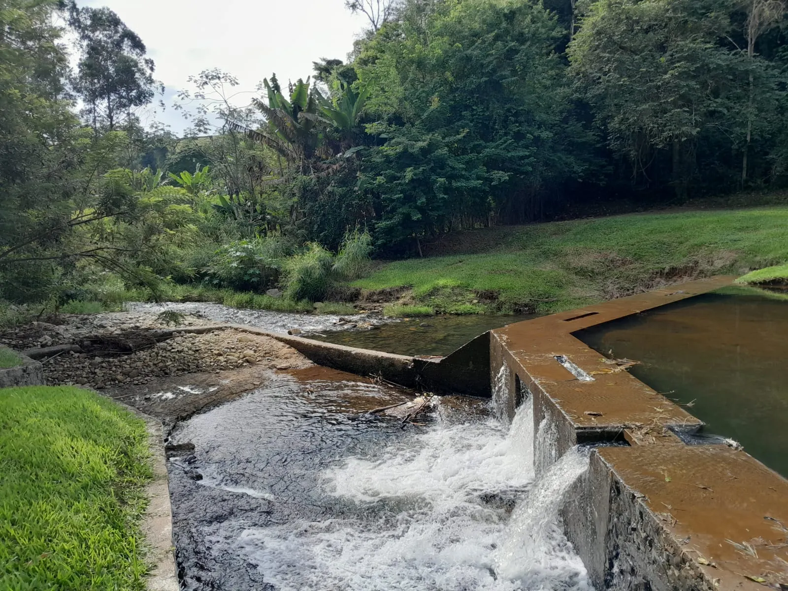 Pousada à venda de 2 ha em São José do Barreiro, SP, Brasil