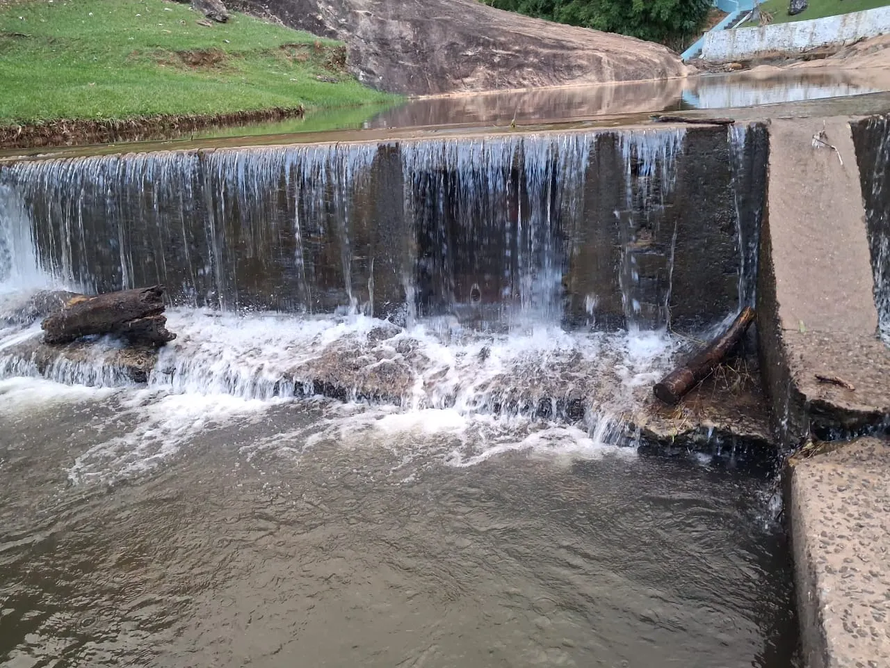 Pousada à venda de 2 ha em São José do Barreiro, SP, Brasil