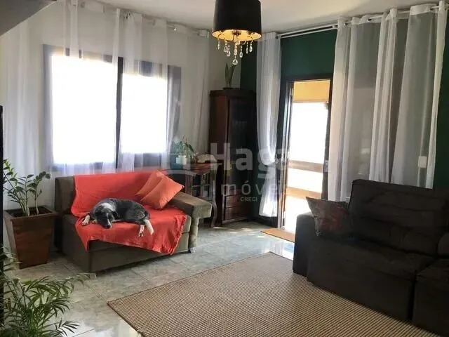 Casa à venda de 556 m² em Brusque, SC, Brasil