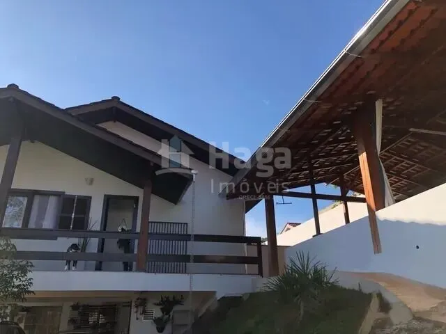 Casa à venda de 556 m² em Brusque, SC, Brasil