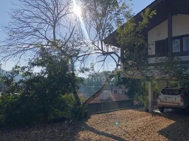 Casa à venda de 556 m² em Brusque, SC, Brasil