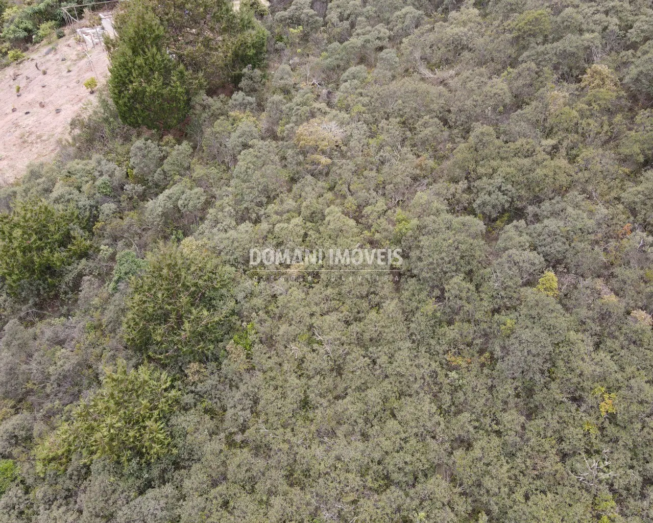 Terreno à venda de 1.400 m² em Campos do Jordão, SP, Brasil