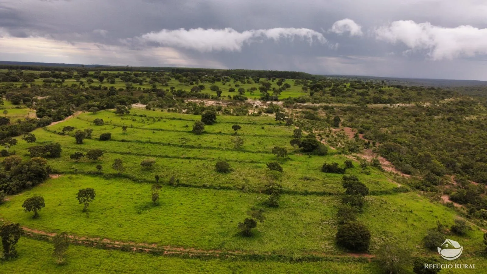 Fazenda à venda de 6.300 ha em Bonfinópolis de Minas, MG, Brasil