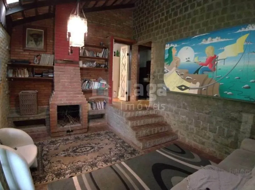 Casa à venda de 440 m² em Brusque, SC, Brasil