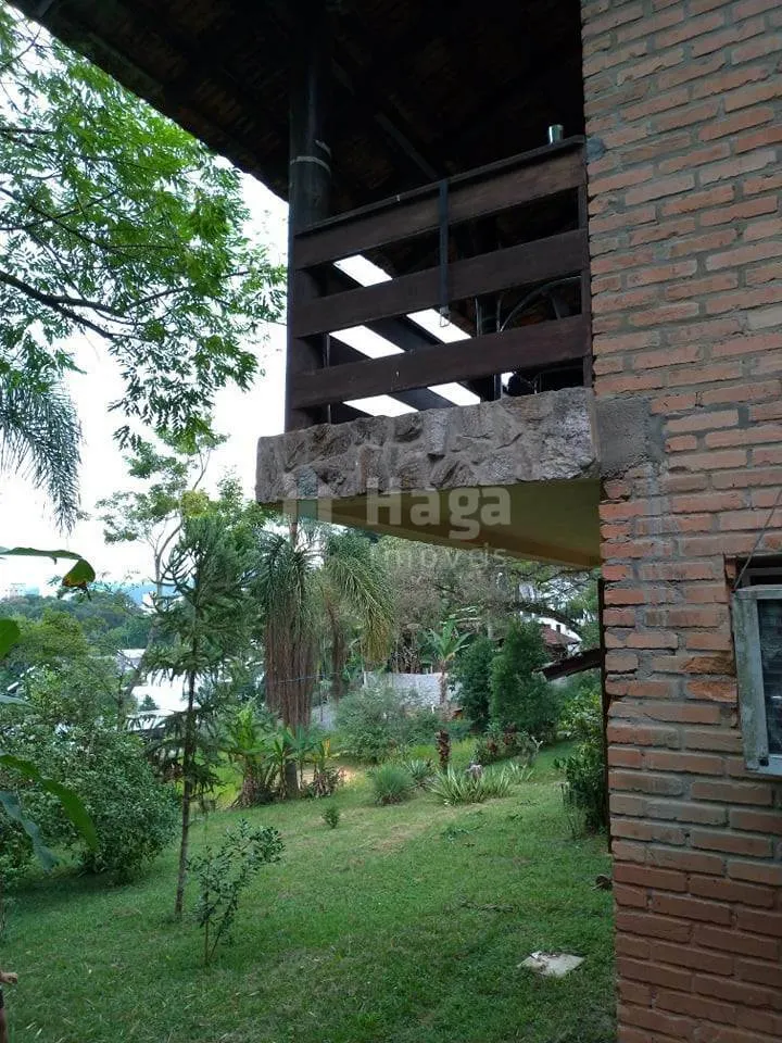 Casa à venda de 440 m² em Brusque, SC, Brasil