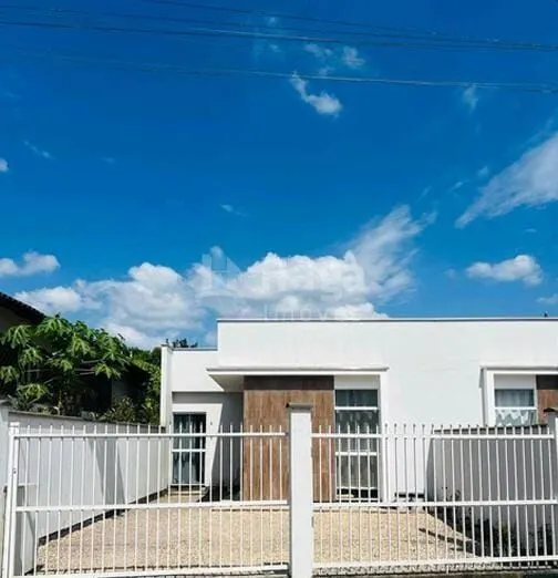 Casa à venda de 169 m² em Brusque, SC, Brasil