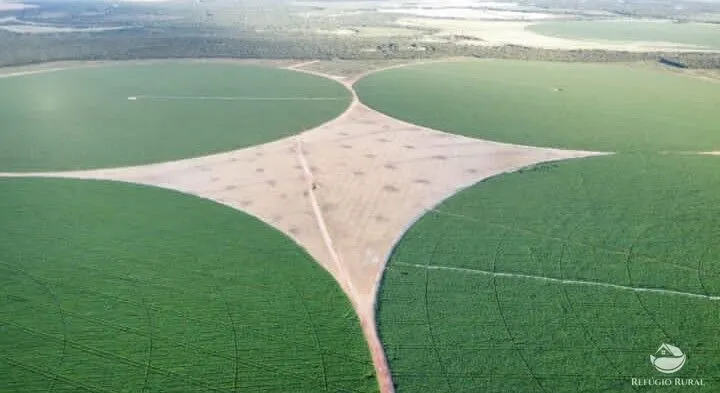 Fazenda à venda de 957 ha em Paracatu, MG, Brasil