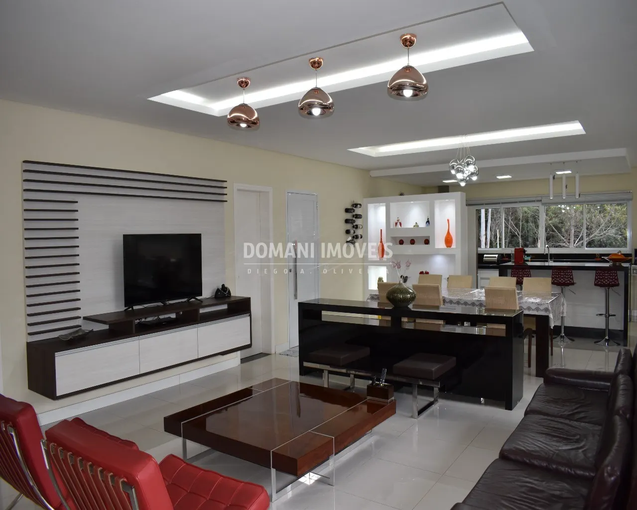 Casa à venda de 2.700 m² em Campos do Jordão, SP, Brasil