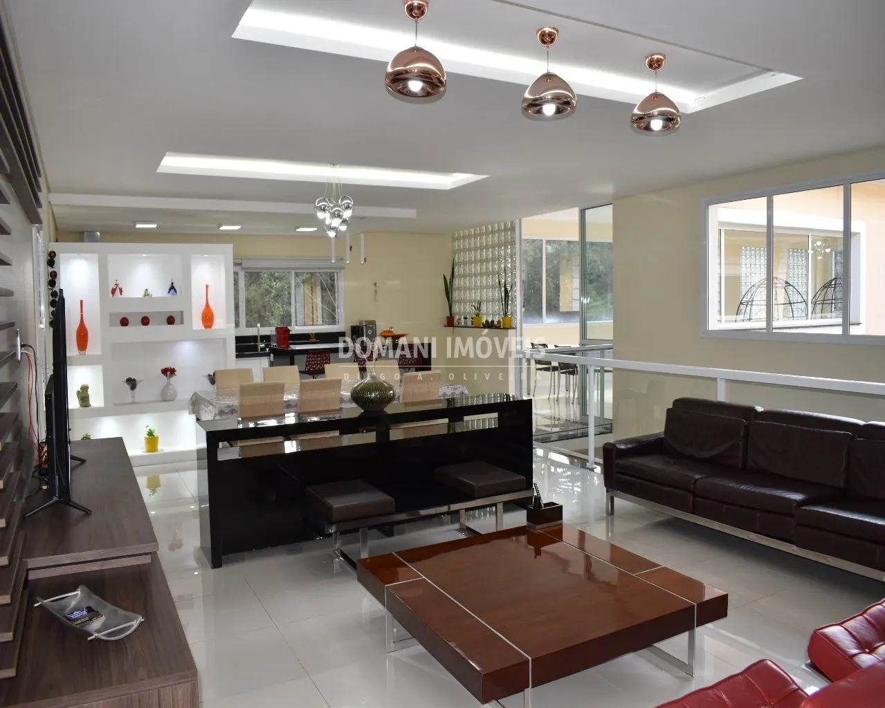 Casa à venda de 2.700 m² em Campos do Jordão, SP, Brasil