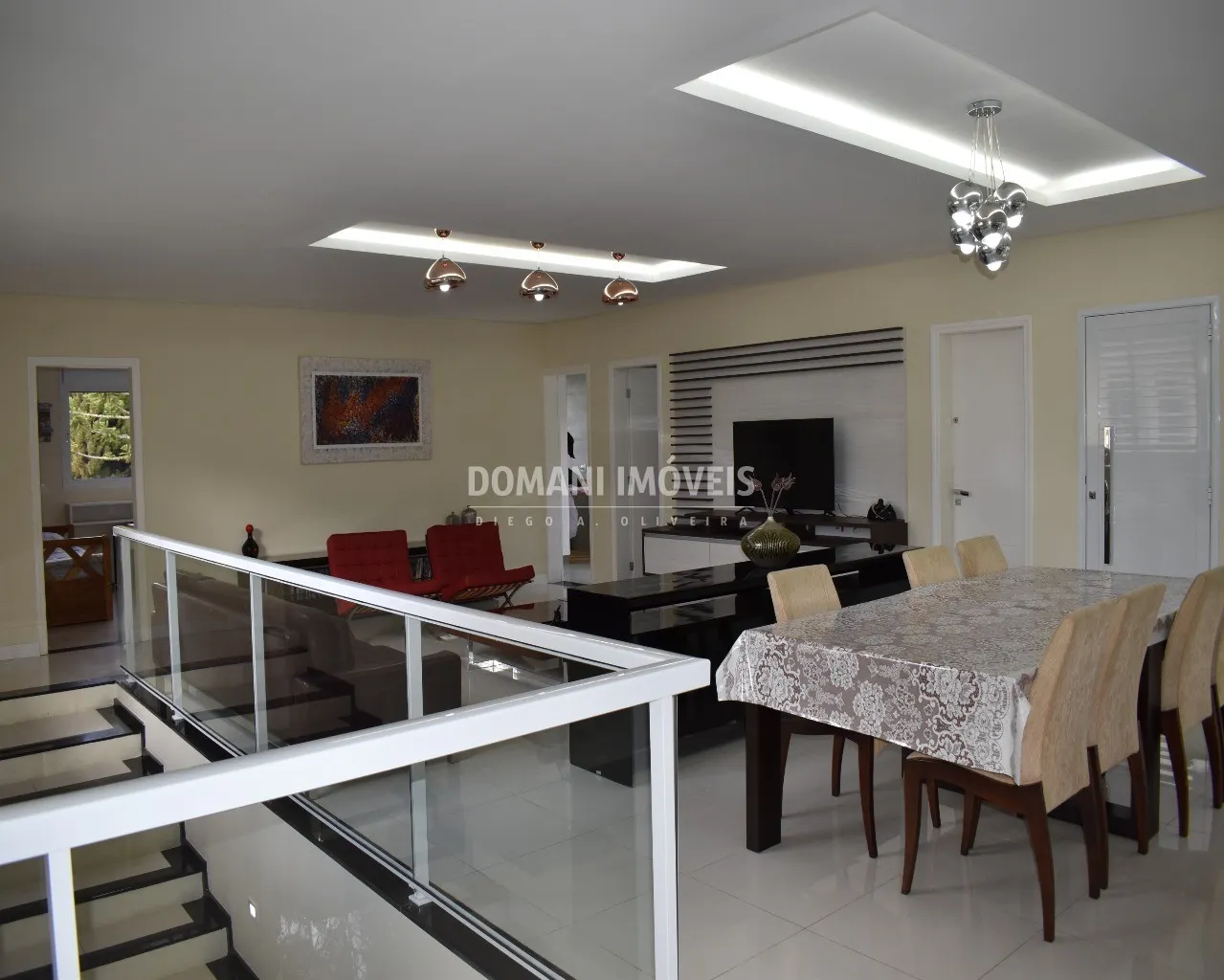 Casa à venda de 2.700 m² em Campos do Jordão, SP, Brasil